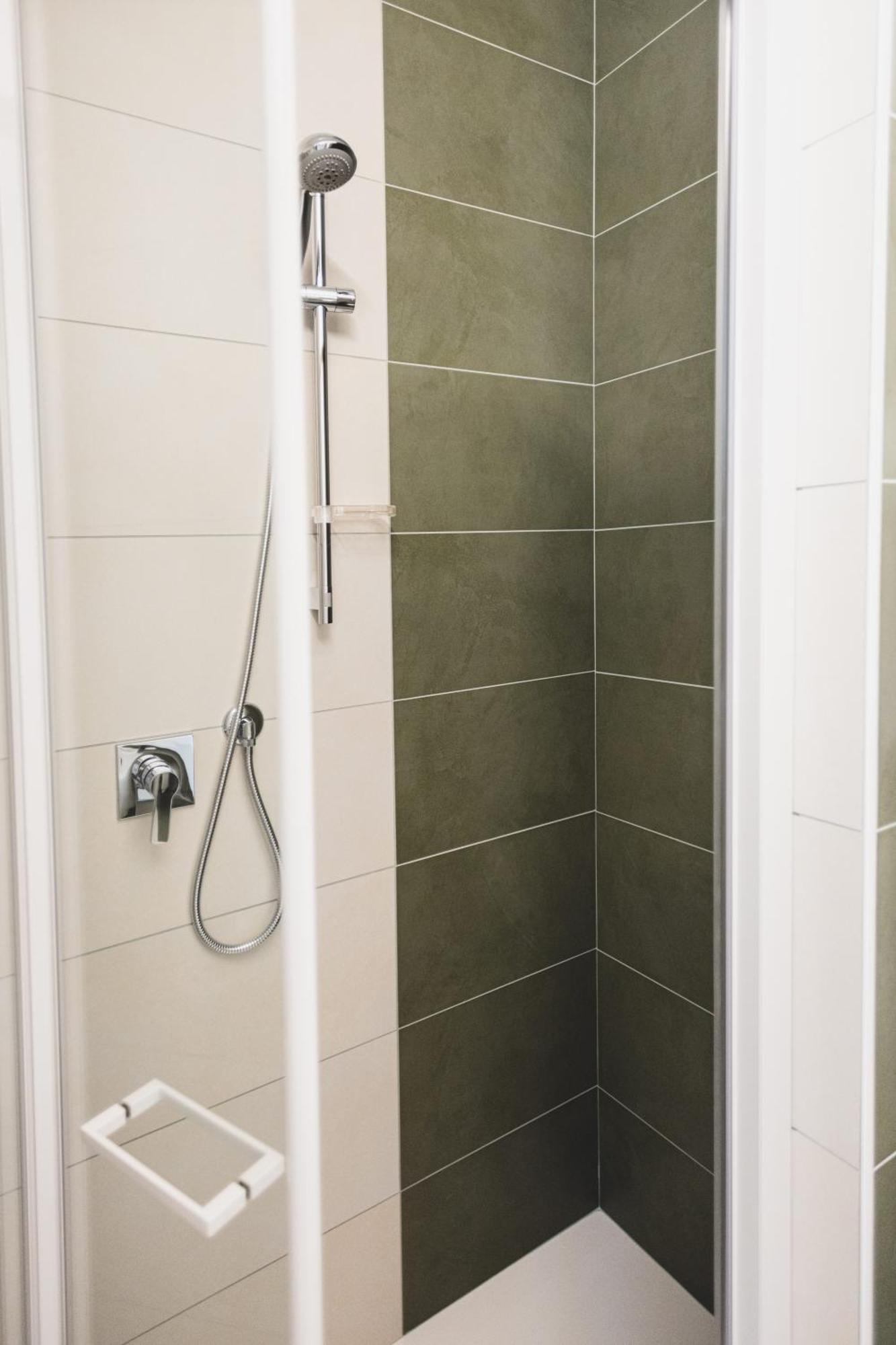 Piazza Verdi B&B Васто Екстериор снимка