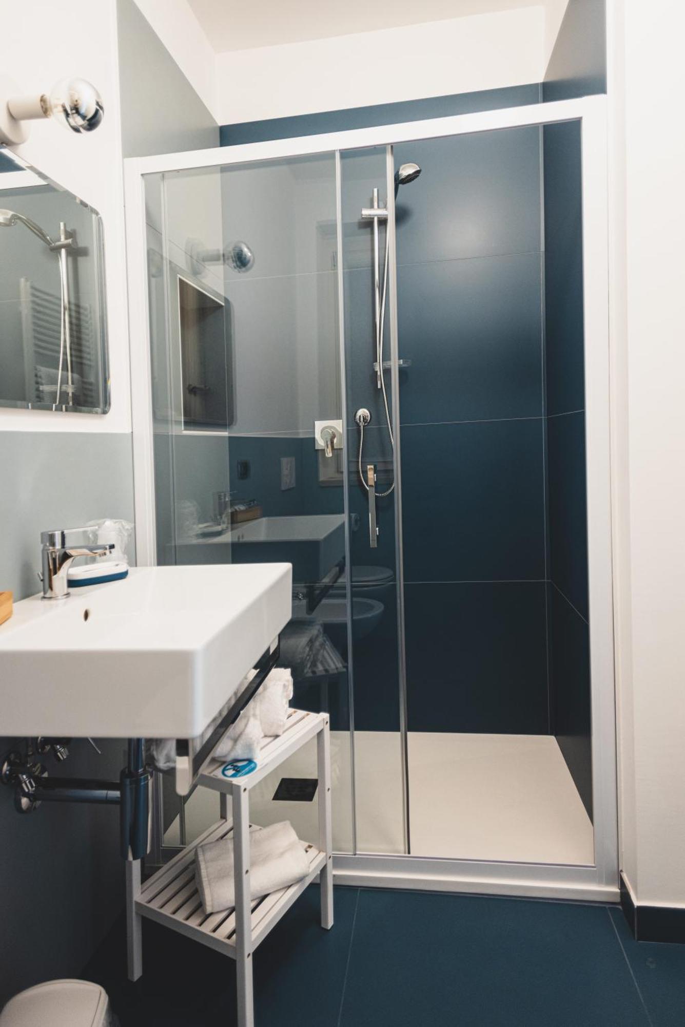 Piazza Verdi B&B Васто Екстериор снимка
