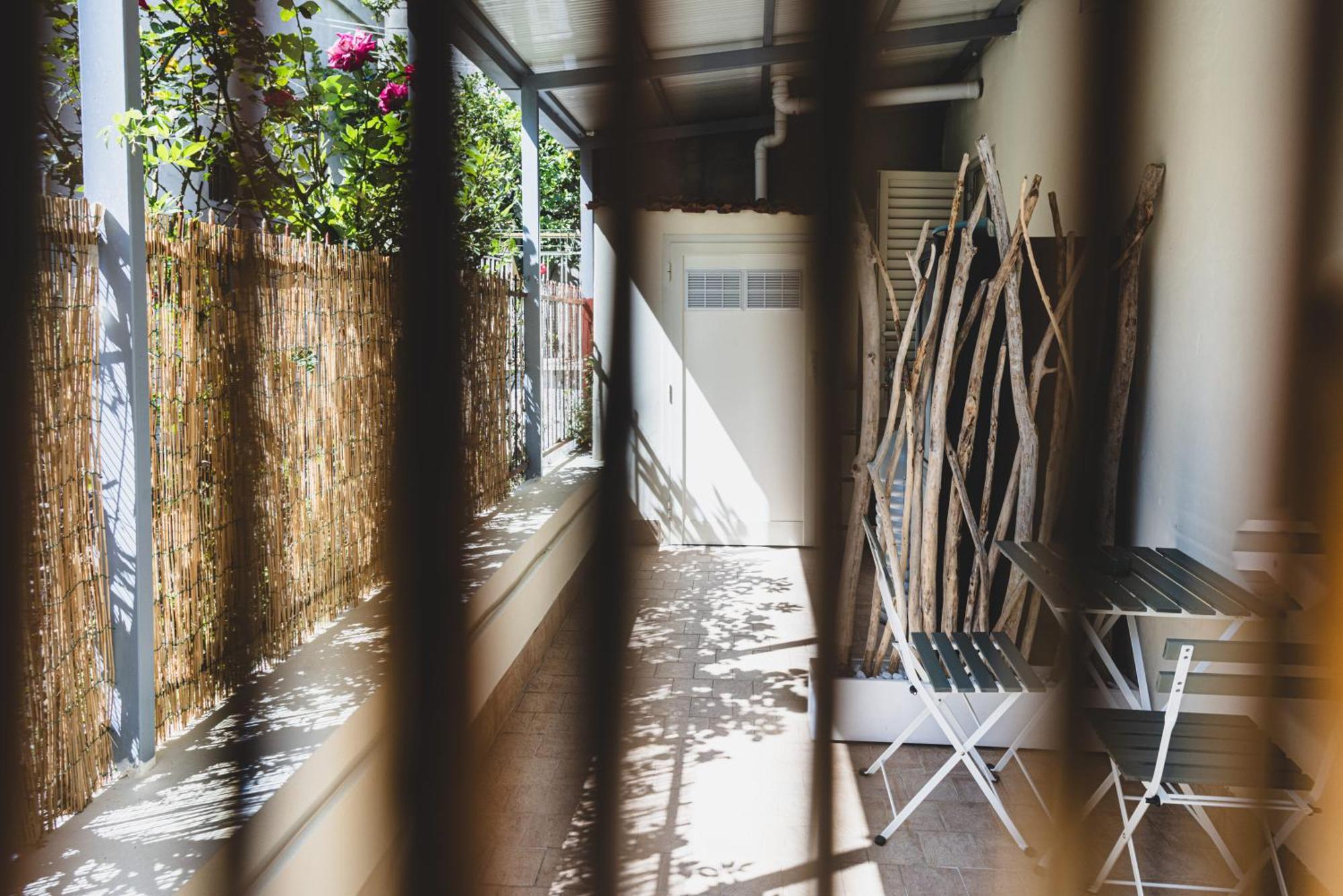 Piazza Verdi B&B Васто Екстериор снимка